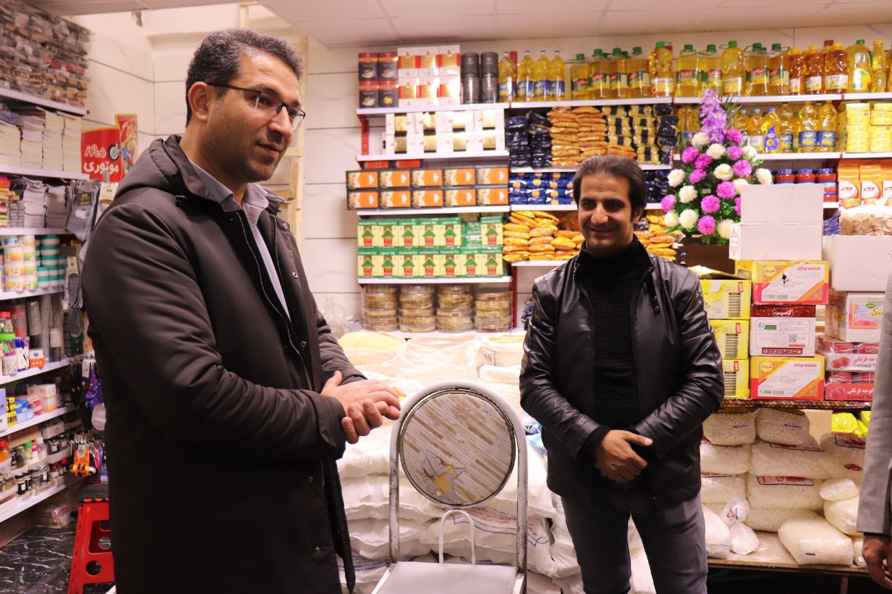 دیدار و قدردانی فرماندار شهرستان چالدران از برخی کسبه بازار شهر چالدران