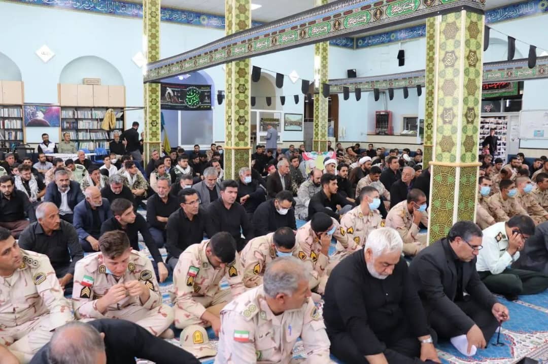 حضور فرماندار شهرستان چالئران در نماز جمعه