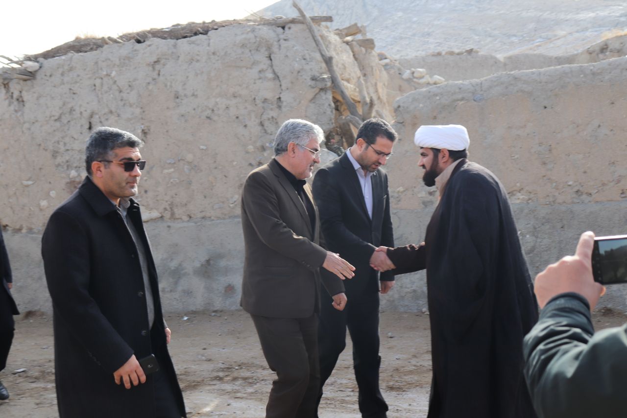 بازدید فرماندار از روستای قرخ بلاغ