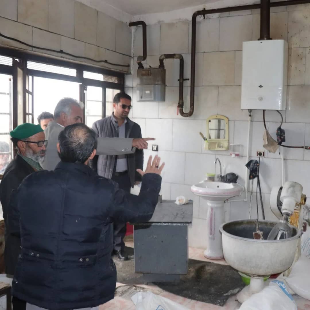 ✅عبدالله نژاد فرماندار شهرستان چالدران ، با حضور در روستای بابا احمد ضمن بازدید از روستا از نزدیک مسائل و مشکلات اهالی روستا را مورد بحث و بررسی قرار دادند.