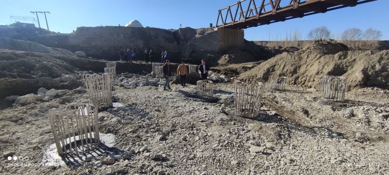 💢فرماندار شهرستان چالدران از روند اجرایی پل روستای قرخ بلاغ بازدید کرد