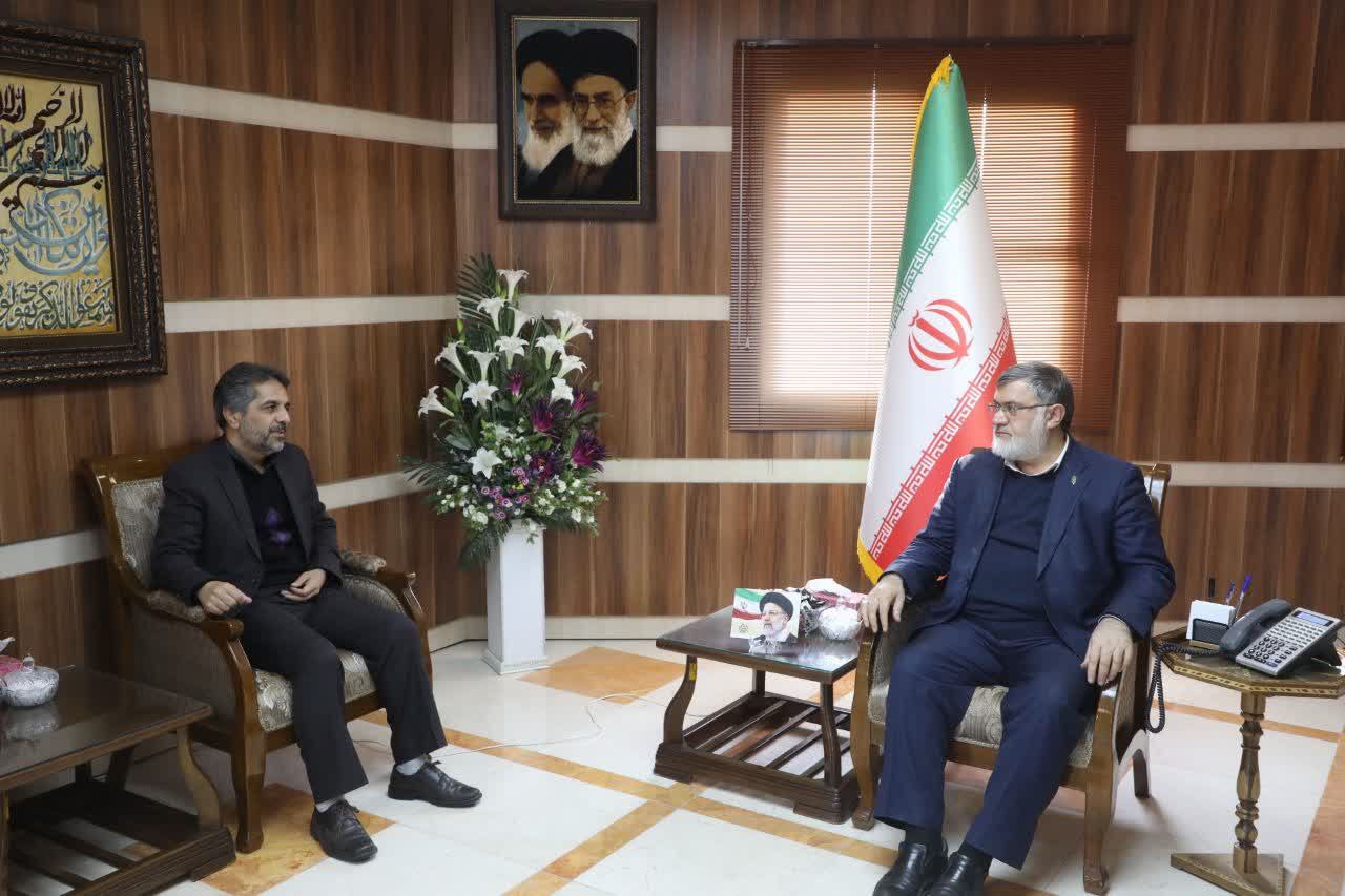 دیدار مدیر کل بیمه گری صندوق حوادث طبیعی ساختمان با استاندار آذربایجانغربی
