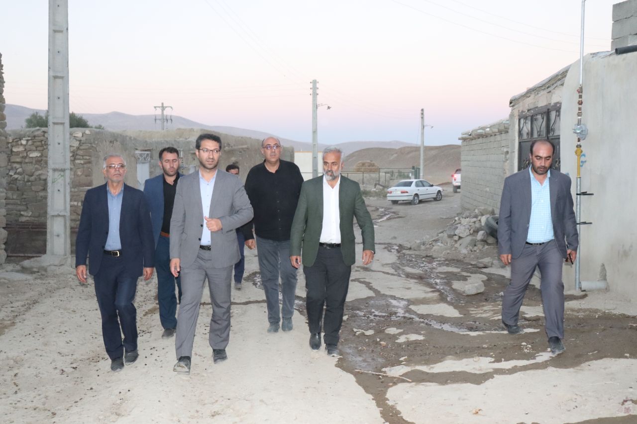 بازدید فرماندار شهرستان چالدران از روستای ریحانلوی وسط