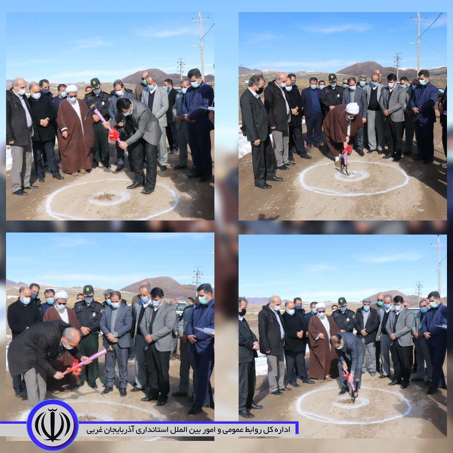 ✅ در نهمین روز از ایام الله دهه مبارک فجر آیدین رحمانی معاون هماهنگی امور عمرانی استانداری آذربایجان غربی، محمدزاده فرماندار شهرستان چالدران حجت الاسلام والمسلمین محمدزاده امام جمعه شهرستان ،عابدی مدی