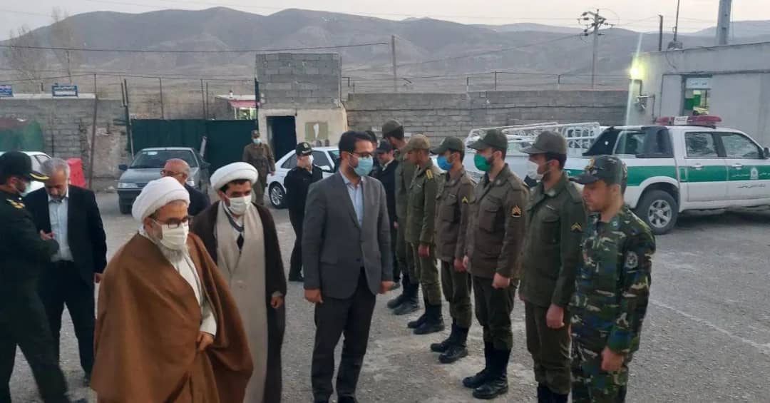 عبدالله نژاد فرماندار شهرستان چالدران با حضور در پاسگاه انتظامی قرنقو ضمن شرکت در سفره افطاری با پرسنل این پاسگاه دیدار و با انان به بحث و گفتگو پرداخت.