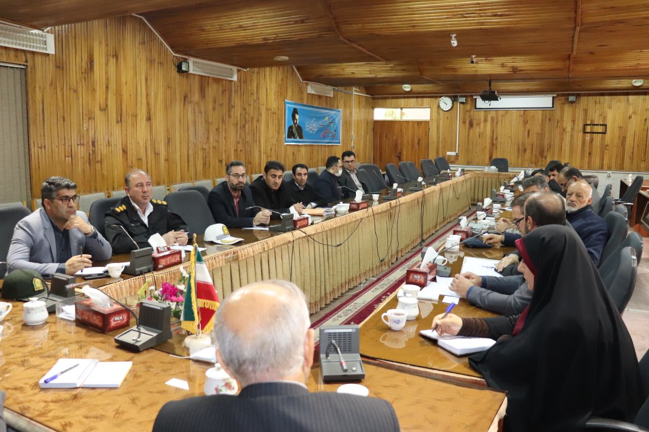 جلسه شورای ترافیک شهرستان با حضور فرماندار برگزار شد.