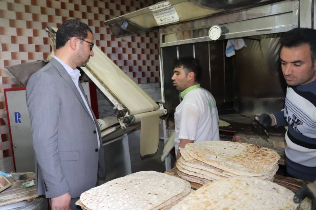  ✅ محمد رضا عبدالله نژاد فرماندار شهرستان چالدران در خصوص رسیدگی به مشکل تامین نان شهروندان و بررسی وضیعت پخت نان به صورت سرزده از چند واحد نانوایی این شهرستان بازدید نمودند.
