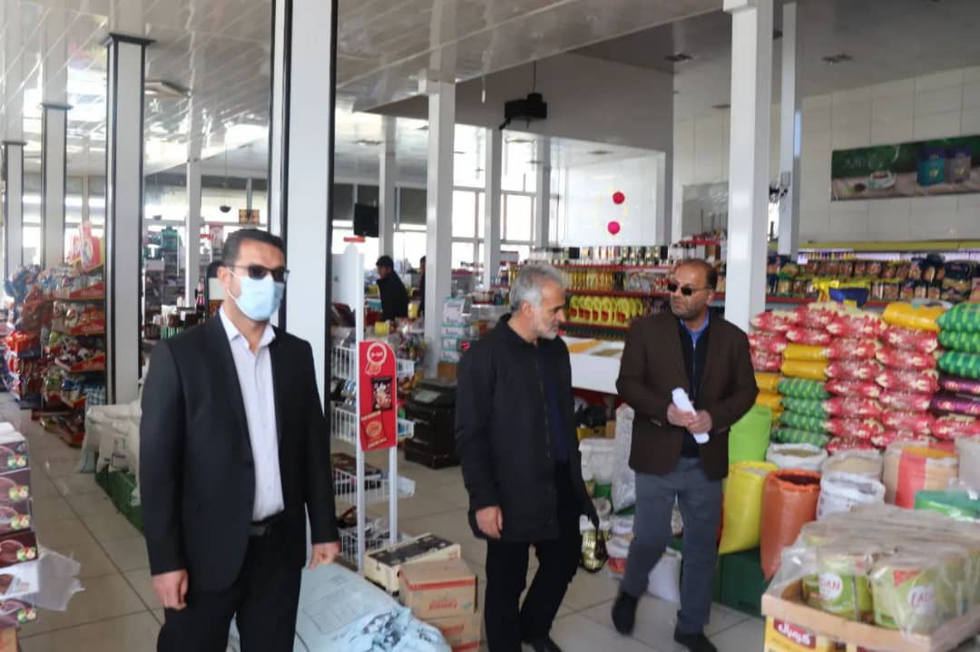 ✅ عبدالله نژاد فرماندار شهرستان چالدران به همراه ابراهیم زاده معاون سیاسی، امنیتی و اجتماعی فرماندار ، با تعدادی از صاحبان صنوف دیدار نمودند.