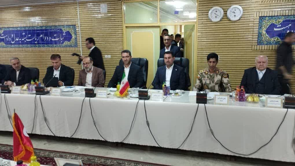 نود و هفتیمن کمیته فرعی و امنیتی جمهوری اسلامی ایران (شهرستان ماکو ) و جمهوری ترکیه ( ولایت آغری ) با حضور فرمانداران ماکو و چالدران و والیان آغری و ایغدیر ترکیه در محل فرمانداری شهرستان ماکو برگزار