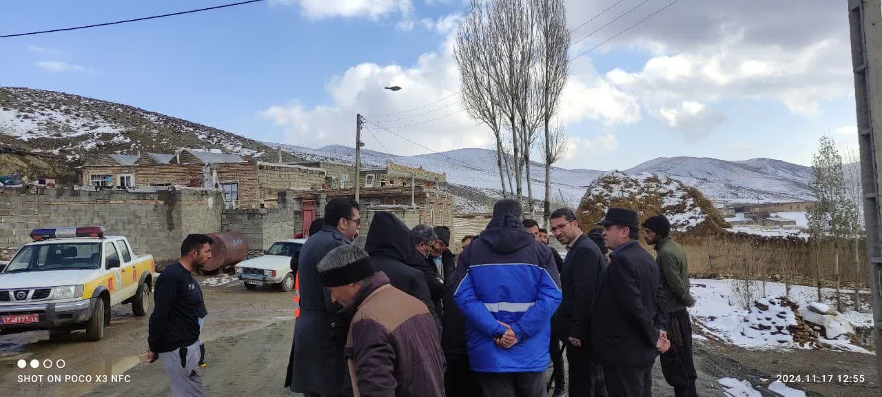 بازدید محمد رضا عبدالله نژاد فرماندار چالدران به همراه جمعی از اعضای شورای اداری از روستای انبار ماران