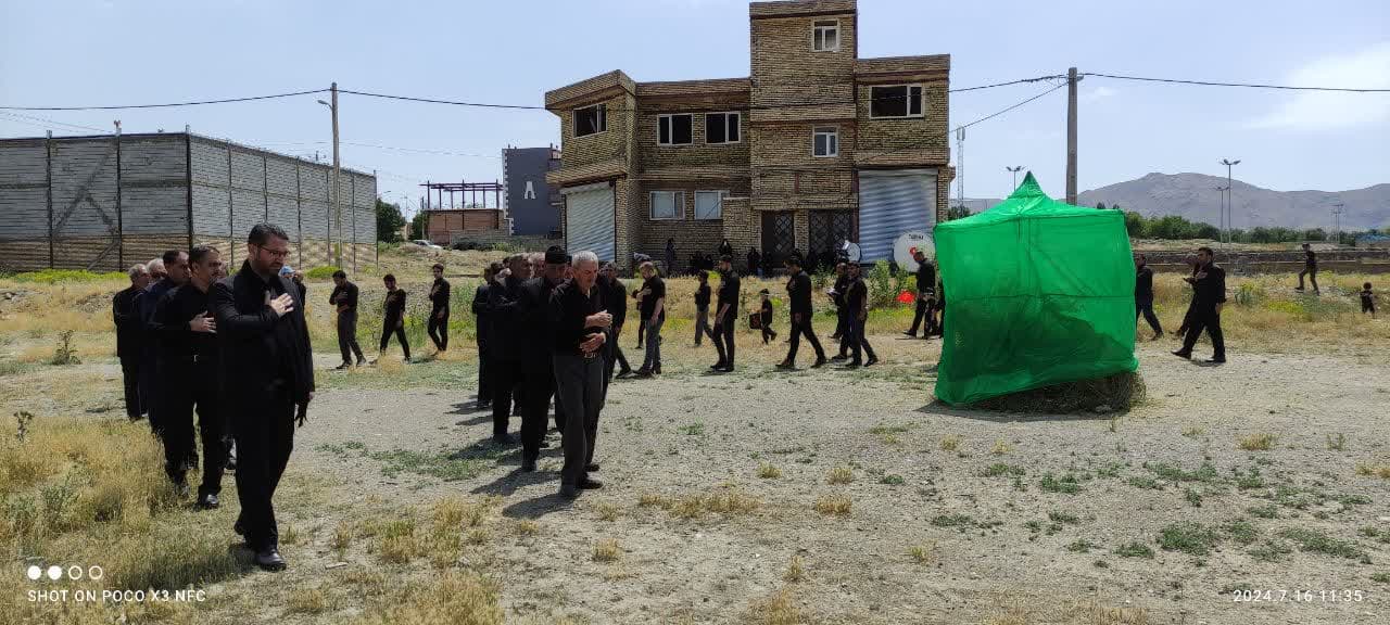 📸گزارش تصویری 🏴حضور محمدرضا عبداله نژادفرماندار شهرستان چالدران در مراسم عزاداری عاشورای حسینی _ هیئت عزاداران حضرت قاسم (ع)
