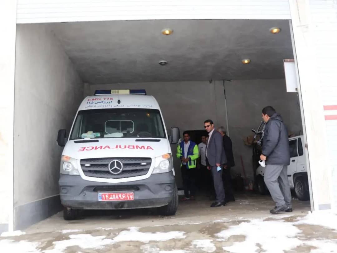 ✅عبدالله نژاد فرماندار شهرستان چالدران از پایگاه فوریتهای پزشکی 115در سه راهی شوط این شهرستان بازدید و ضمن تبریک سال جدید با پرسنل این پایگاه دیدار و گفت و گو کردند.