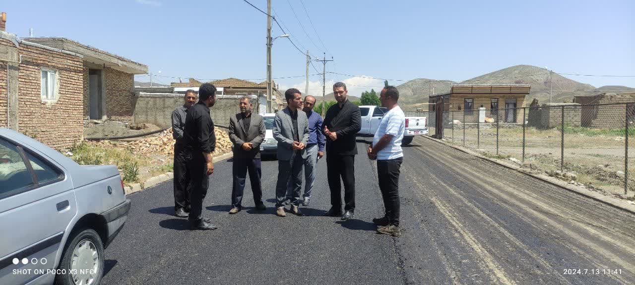 💢فرماندار چالدران از پروژه مشارکتی آسفالت ریزی معابر روستایی آغبلاغ بازدید کرد