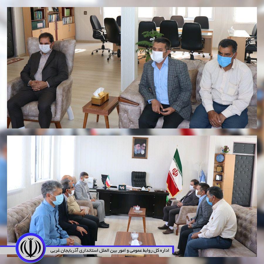  ✅جمعی از آزادگان میهن اسلامی به مناسبت ۲۶ مردادماه سالروز بازگشت غرورآفرین آزادگان سرافراز به میهن اسلامی با فرماندارشهرستان چالدران دیدار و به بیان دغدغههای خود پرداختند.