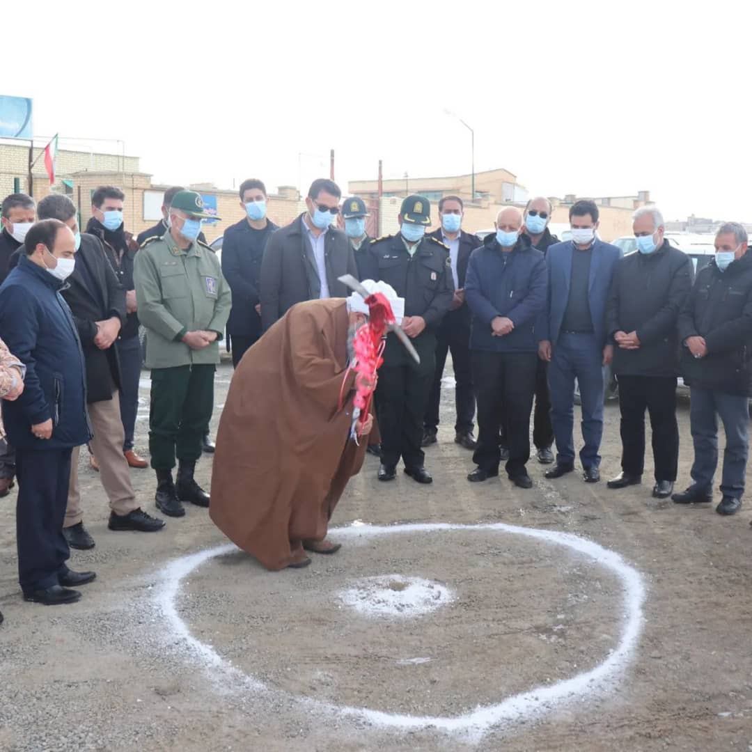 ✅در سومین روز از ایام الله دهه مبارک فجر با حضور عبدالله نژاد فرماندار شهرستان چالدران ،عملیات اجرایی 2باب مدرسه ابتدایی در شهر چالدران آغاز شد