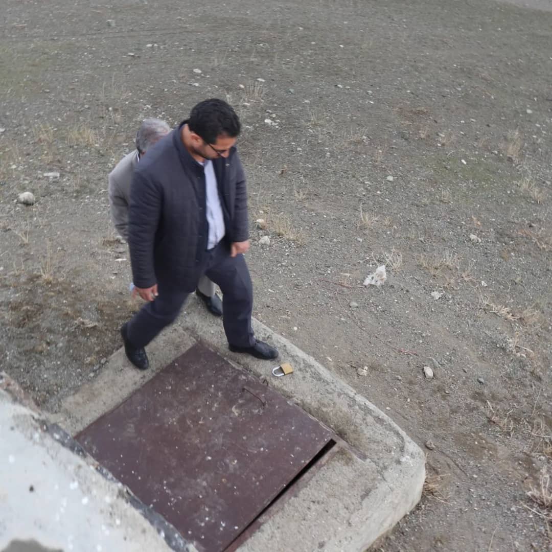 ✅عبدالله نژاد فرماندار شهرستان چالدران، با حضور در روستای عباس کندی به به جیک ضمن بازدید از روستا از نزدیک مسائل و مشکلات اهالی روستا را مورد بحث و بررسی قرار دادند.