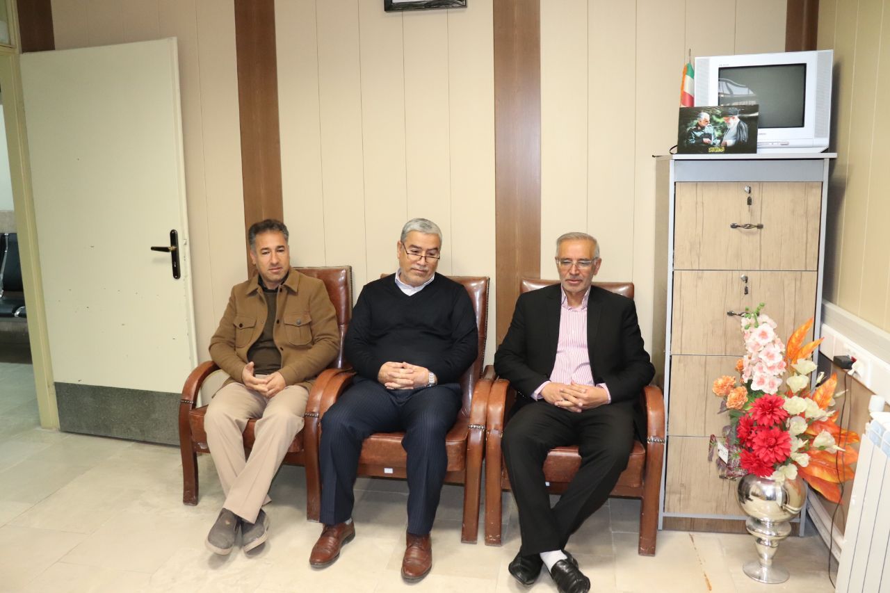 بازدید سرزده معاون برنامهریزی و هماهنگی امور عمرانی فرماندار از ادارات شهرستان