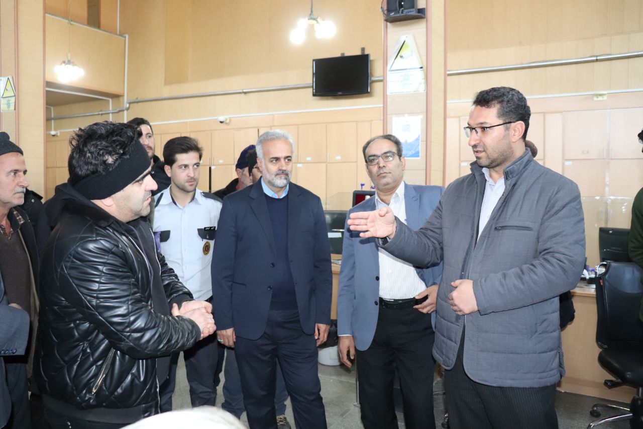 بازدیدمحمدرضا عبدالله نژاد فرماندار شهرستان چالدران از بانک های عامل