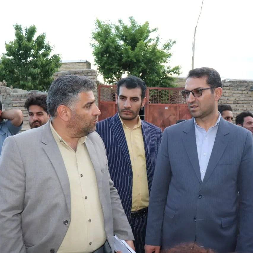 بازدید میدانی محمد رضا عبدالله نژاد فرماندار شهرستان چالدران از مناطق حاشیه شهر در راستای محرومیت زدایی و حل مسائل و مشکلات مردم حاشیه شهر