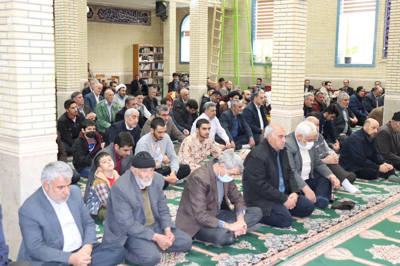 حضور فرماندار چالدران در آیین عبادی سیاسی نماز جمعه
