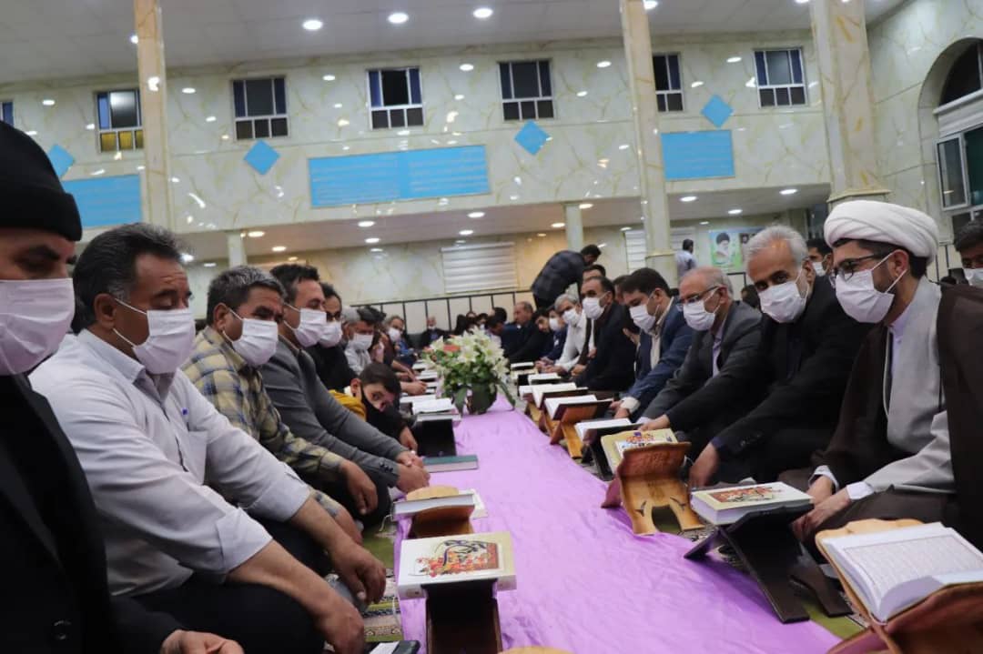 ✅باحضور محمد رضا عبدالله نژاد فرماندارشهرستان چالدران، معاونین فرماندار و حجت الاسلام والمسلمین محمدزاده امام جمعه شهرستان مراسم معنوی محفل انس با قرآن در مسجد جامع روستای سعدل برگزار شد.