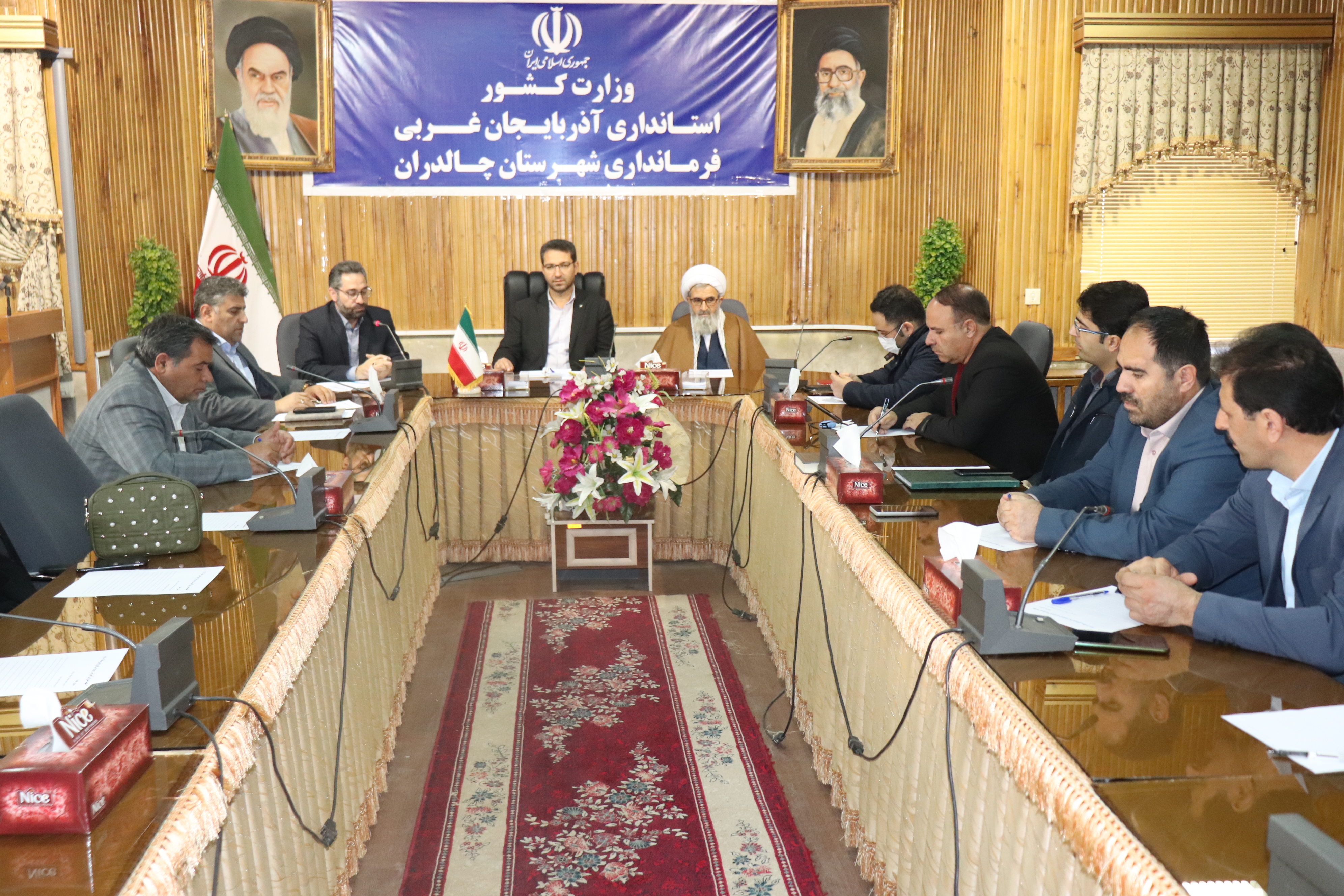 اولین جلسه شورای آموزش و پرورش چالدران در سال جدید  برگزار شد.