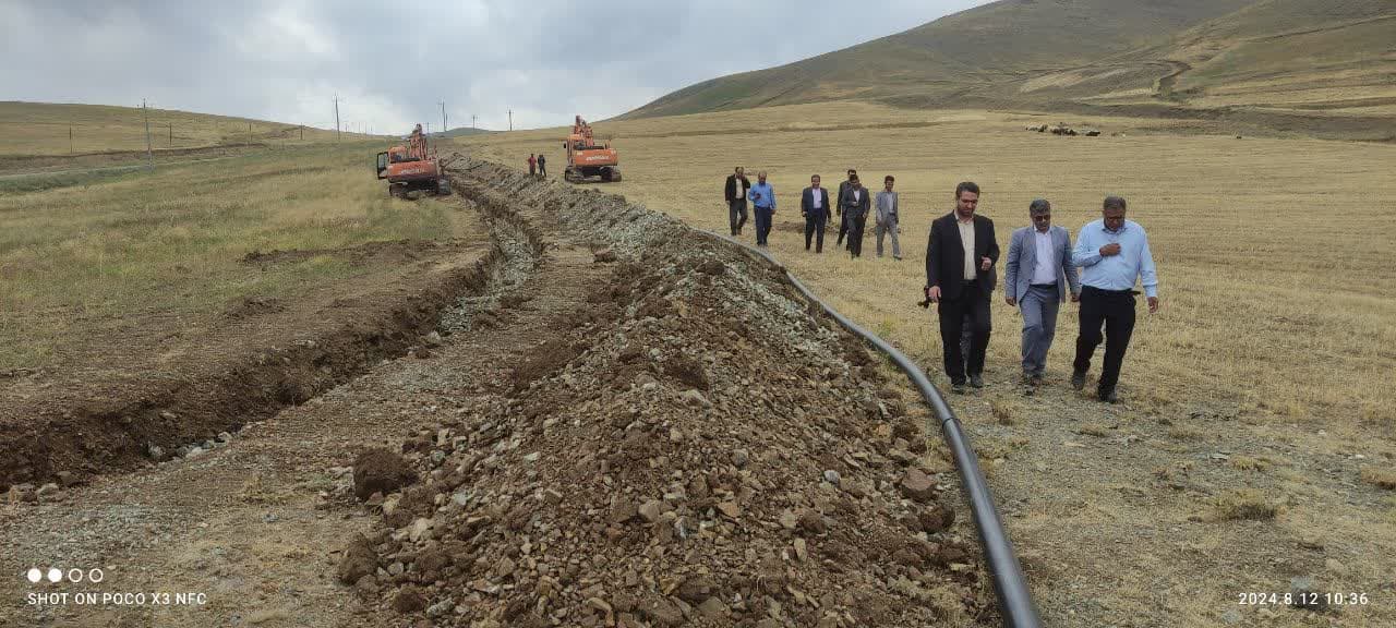 💢فرماندار چالدران از روند طرح آب رسانی به روستاهای محور قره جوران بازدید کرد