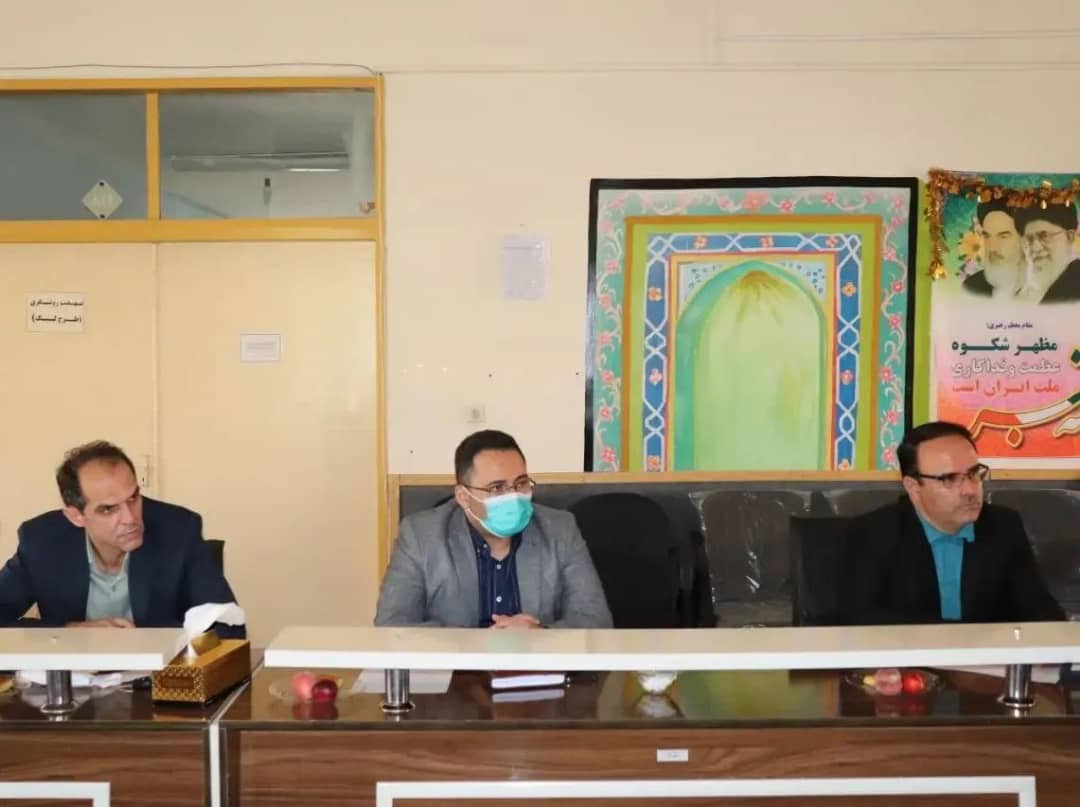 جلسه شورای آموزش و پرورش شهرستان با حضور محمد رضاعبدالله نژاد فرماندار چالدران، در محل سالن جلسات مدیریت آموزش و پرورش برگزار شد .