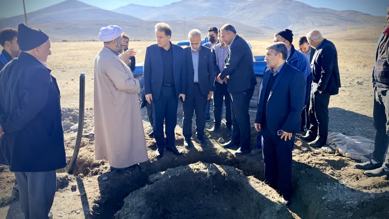 بازدید فرماندار چالدران از طرح آبرسانی جبارکندی