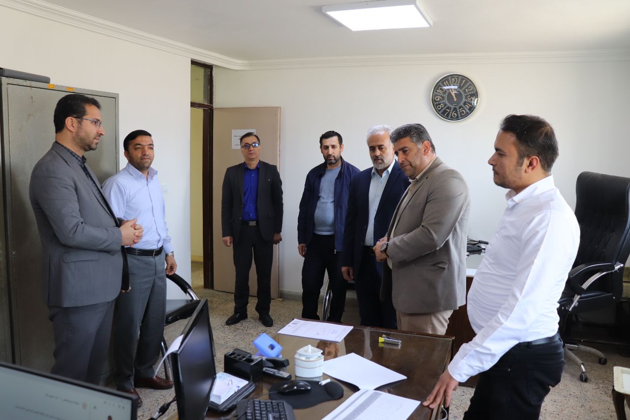 بازدید سرزده فرماندار چالدران از شهرداری سیه چشمه