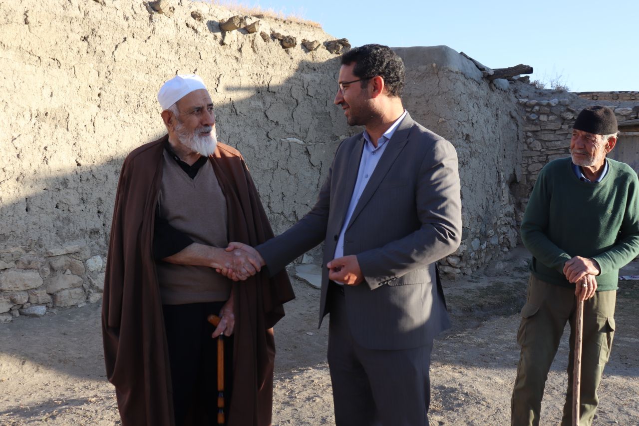بازدید فرماندار شهرستان چالدران از روستای آغ داش