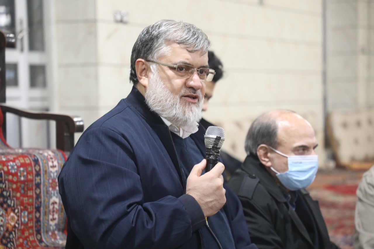 استاندار آذربایجانغربی: دستگاههای خدمات رسان 24 ساعته در مناطق زلزله زده خوی حضور دارند/از تجربه موفق بازسازی مناطق حادثه دیده این شهرستان استفاده میکنیم