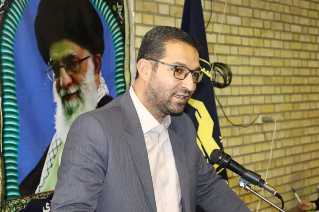 ✅در آستانه سال جدید با حضور عبدالله نژاد فرماندارشهرستان چالدران، حجت الاسلام والمسلمین محمدزاده امام جمعه شهرستان 600 بسته معیشتی تهیه و بین نیازمندان توزیع گردید.