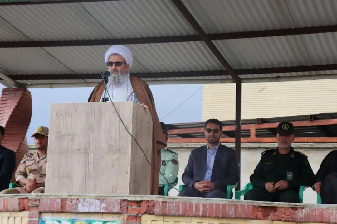 همزمان با سوم خرداد روز مقامت، ایثار و پیروزی؛  با حضور عبدالله نژاد فرماندار چالدران مراسم صبحگاه مشترک  نیروهای مسلح این شهرستان در محل میدان صبحگاه  سپاه چالدران  برگزار شد .