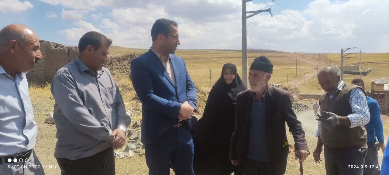 💢به گزارش روابط عمومی فرماندار چالدران محمد رضا عبدالله نژاد فرماندار چالدران به همراه معاون برنامه ریزی و هماهنگی امور عمرانی،بخشدار دشتک و جمعی از اعضای شورای اداری از روستای شادلو علیا بازدید و ش