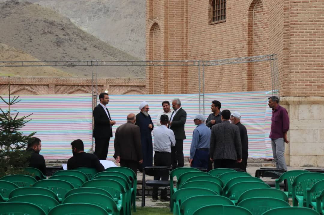 بازدید فرماندار شهرستان چالدران از روند آماده سازه مقبره سید صدرالدین جهت برگزاری هر چه باشکوه تر مراسم اولین پاسداشت حماسه جنگ چالدران