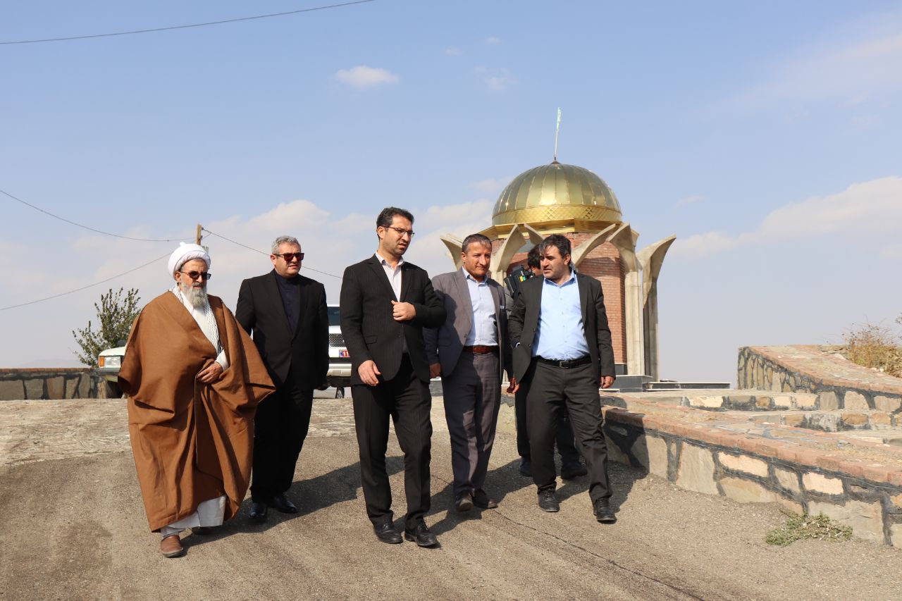تامین روشنایی راه ارتباطی یادمان شهدای گمنام با حضور فرماندار