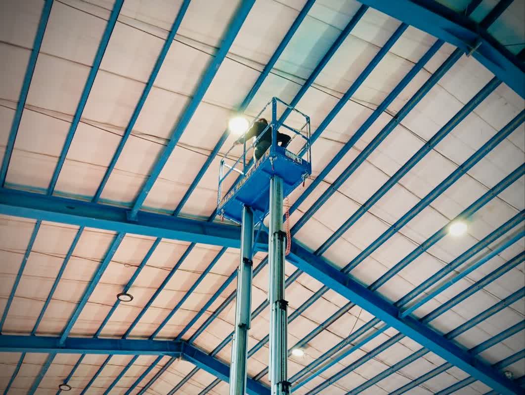 تعمیر و بهسازی اماکن ورزشی چالدران همچنان ادامه دارد...