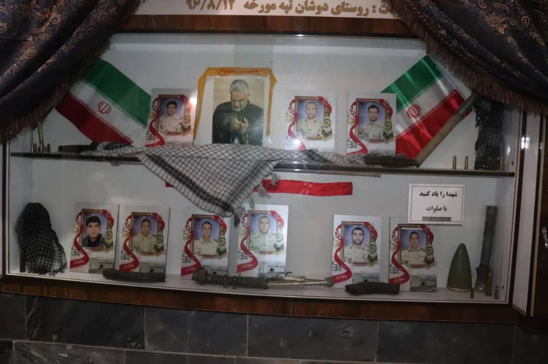 محمد رضا عبدالله نژاد فرماندار شهرستان چالدران با حضور در گردان مرزی چالدران ضمن شرکت در سفره افطاری و اقامه نماز مغرب عشاء با حافظان امنیت دیدار و گفت و گو کرد.