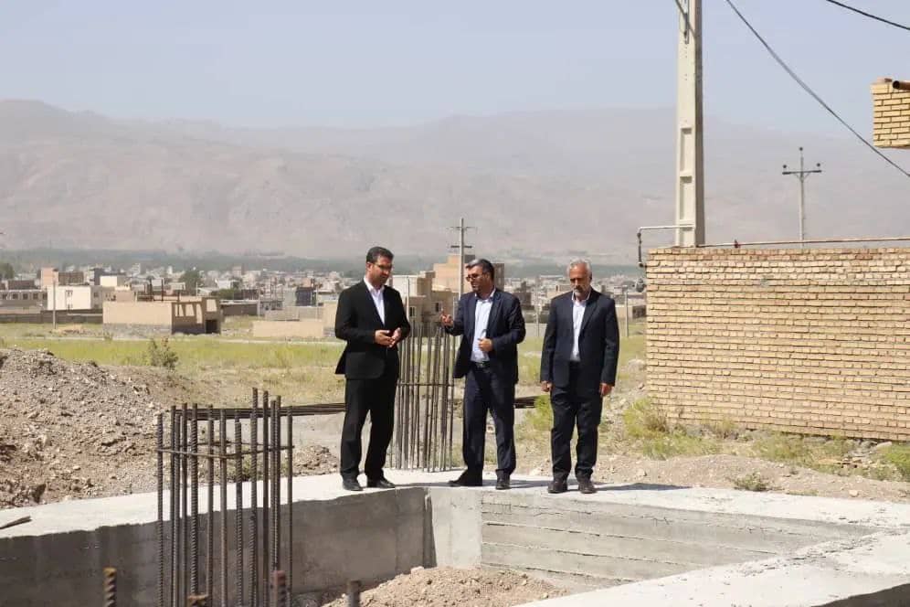 ✅ محمد رضا عبدالله نژادفرماندار شهرستان چالدران از محل احداث واحدهای مسکونی طرح نهضت ملی مسکن بازدید کرد .