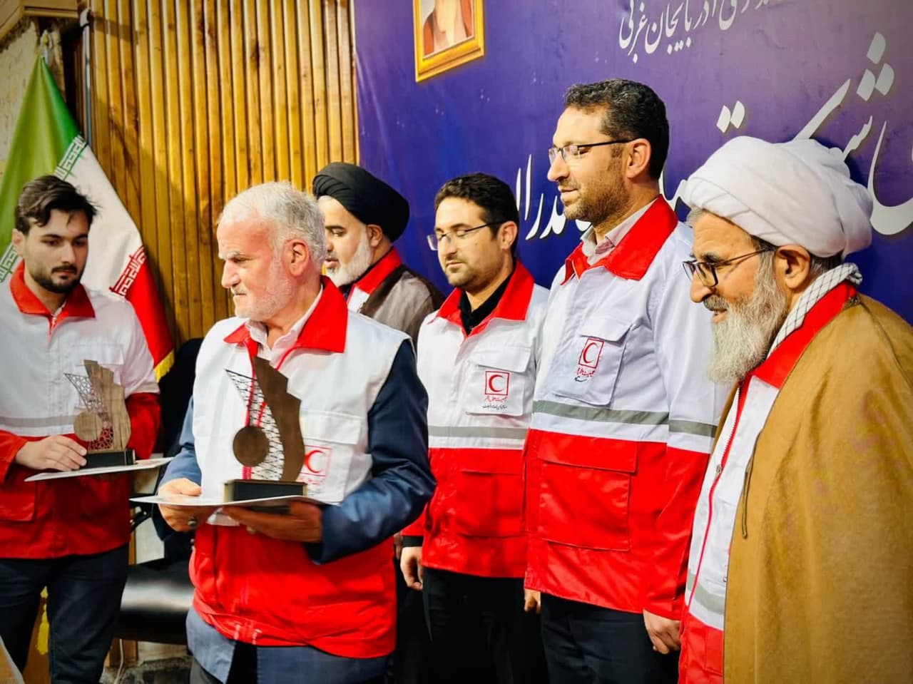 مراسم تجلیل از داوطلبین جمعیت هلال احمر چالدران