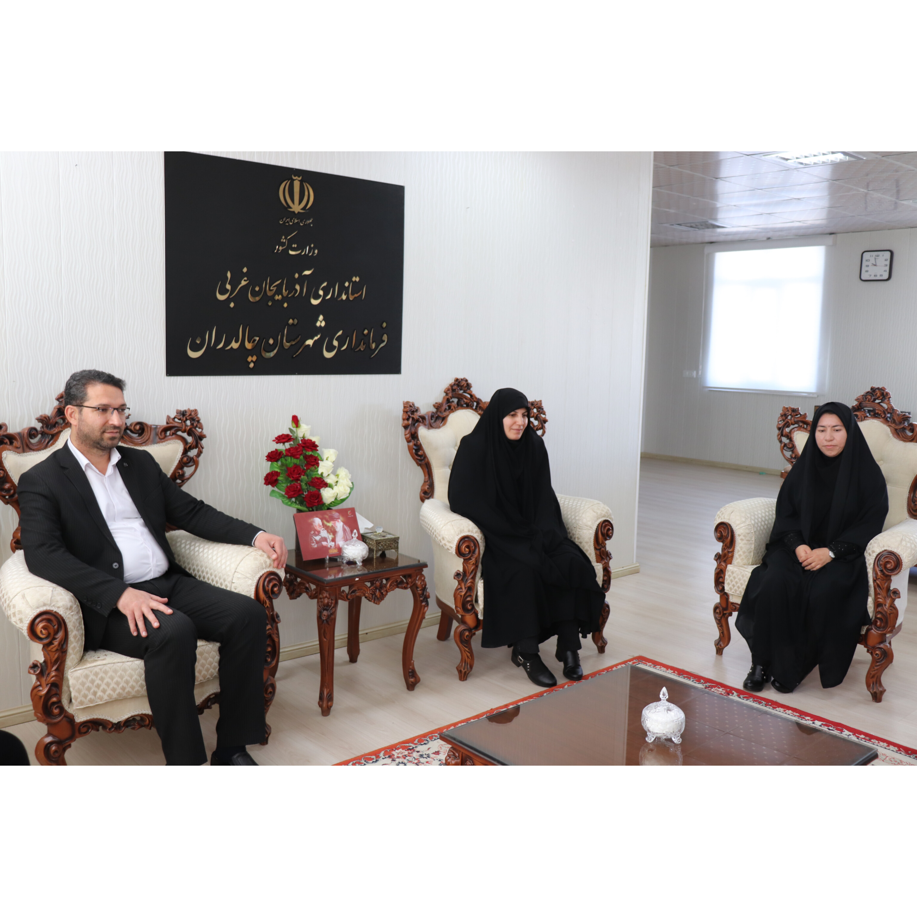 تجلیل از بانوی هنرمند چالدرانی