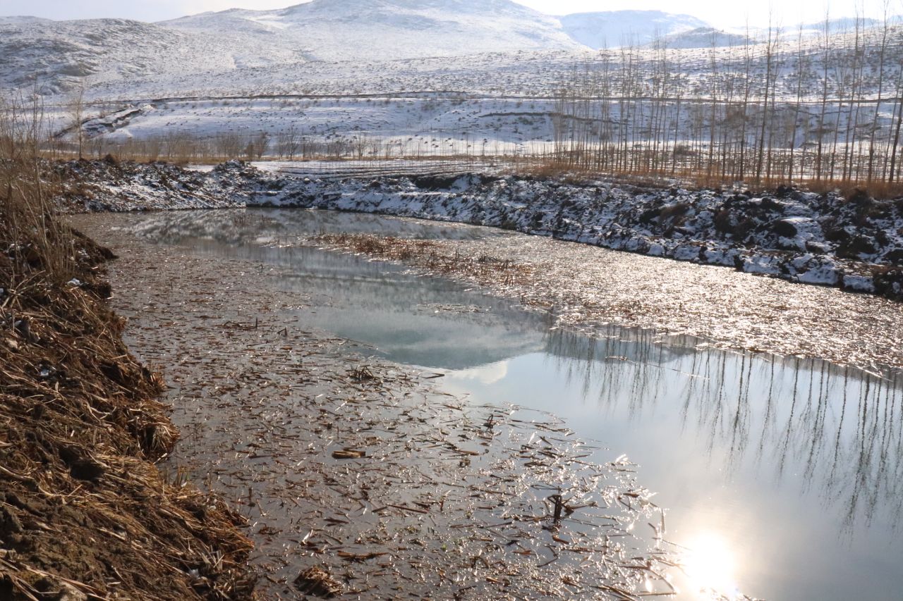  بازدید فرماندار شهرستان چالدران از روستای محلملو سفلی از توابع بخش مرکزی