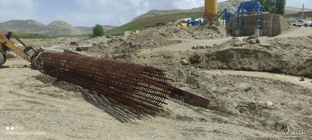 💢فرماندار چالدران از روند احداث پل قرخ بلاغ بازدید کرد ✍️به گزارش روابط عمومی فرمانداری چالدران محمد رضا عبداله نژاد فرماندار چالدران در این بازدید با اشاره به اینکه پل قرخ بلاغ در تابستان سال 14