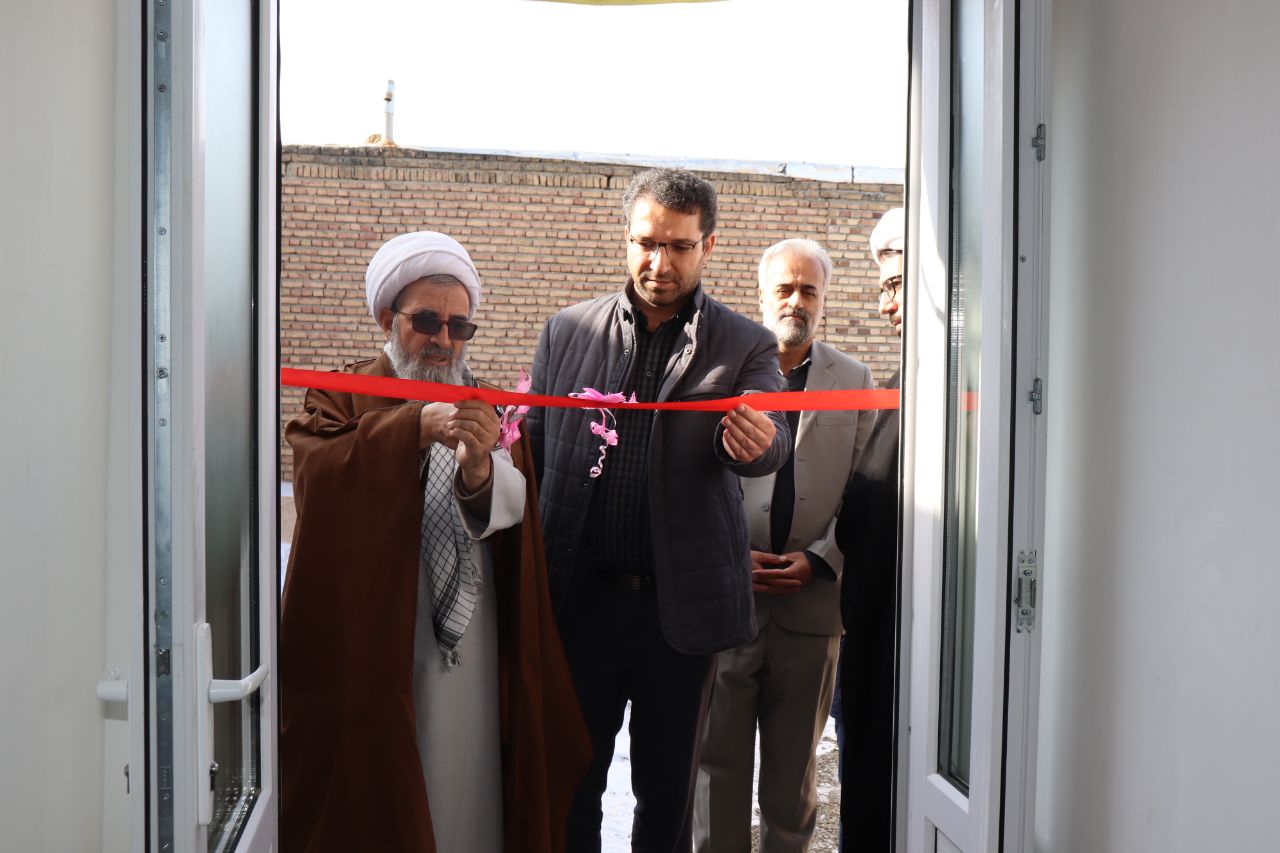 ✅ افتتاح مسکن مددجویی با حضور محمدرضا عبدالله نژاد فرماندار و حجتالاسلام والمسلمین محمدزاده امام جمعهو اعضای شورای اداری