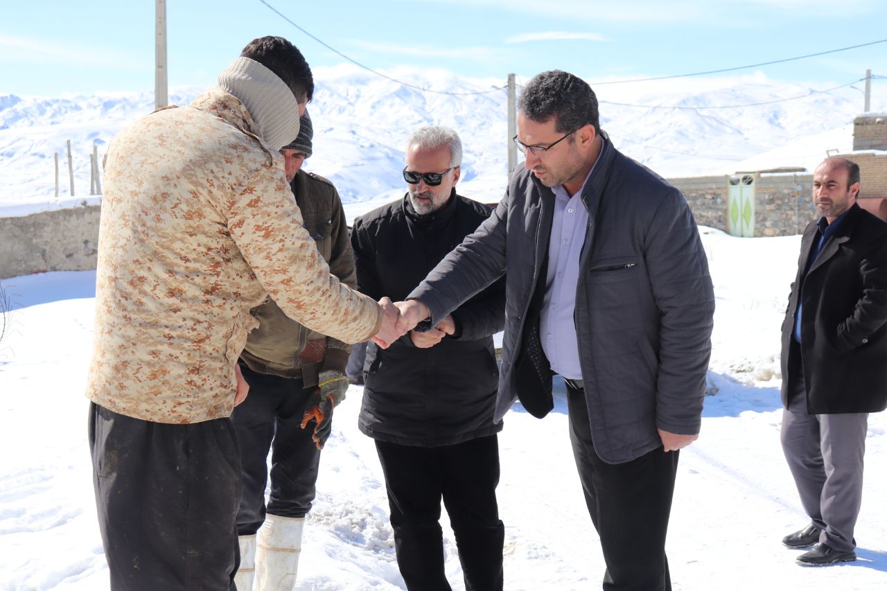بازدید محمدرضا عبدالله نژاد فرماندار چالدران از روستای قزل سوری