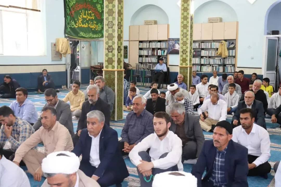 با حضور محمدرضا عبدالله نژاد فرماندار شهرستان چالدران مراسم عبادی سیاسی نماز جمعه این هفته به امامت حجت الاسلام و المسلمین محمدزاده امام جمعه و با حضور اقشار مختلف مردم مومن و خداجو برگزار شد.