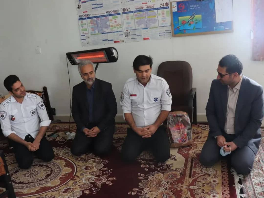 ✅عبدالله نژاد فرماندار شهرستان چالدران از پایگاه فوریتهای پزشکی 115در سه راهی شوط این شهرستان بازدید و ضمن تبریک سال جدید با پرسنل این پایگاه دیدار و گفت و گو کردند.