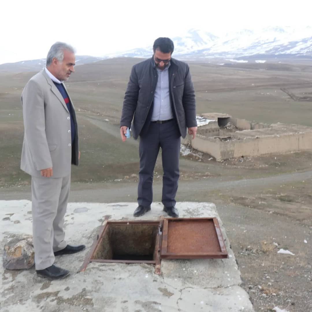 ✅عبدالله نژاد فرماندار شهرستان چالدران، با حضور در روستای عباس کندی به به جیک ضمن بازدید از روستا از نزدیک مسائل و مشکلات اهالی روستا را مورد بحث و بررسی قرار دادند.