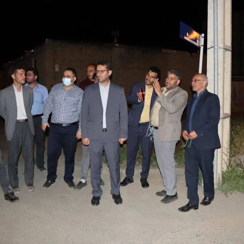 بازدید شبانه محمد رضا عبدالله نژاد فرماندار شهرستان چالدران از مناطق حاشیه شهر در راستای محرومیت زدایی و حل مسائل و مشکلات مردم حاشیه شهر